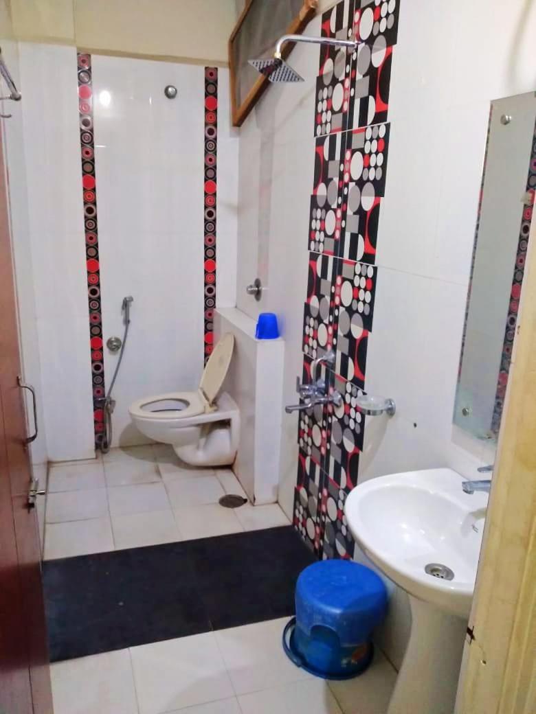 אינדורה Hotel Tirupati Palace מראה חיצוני תמונה